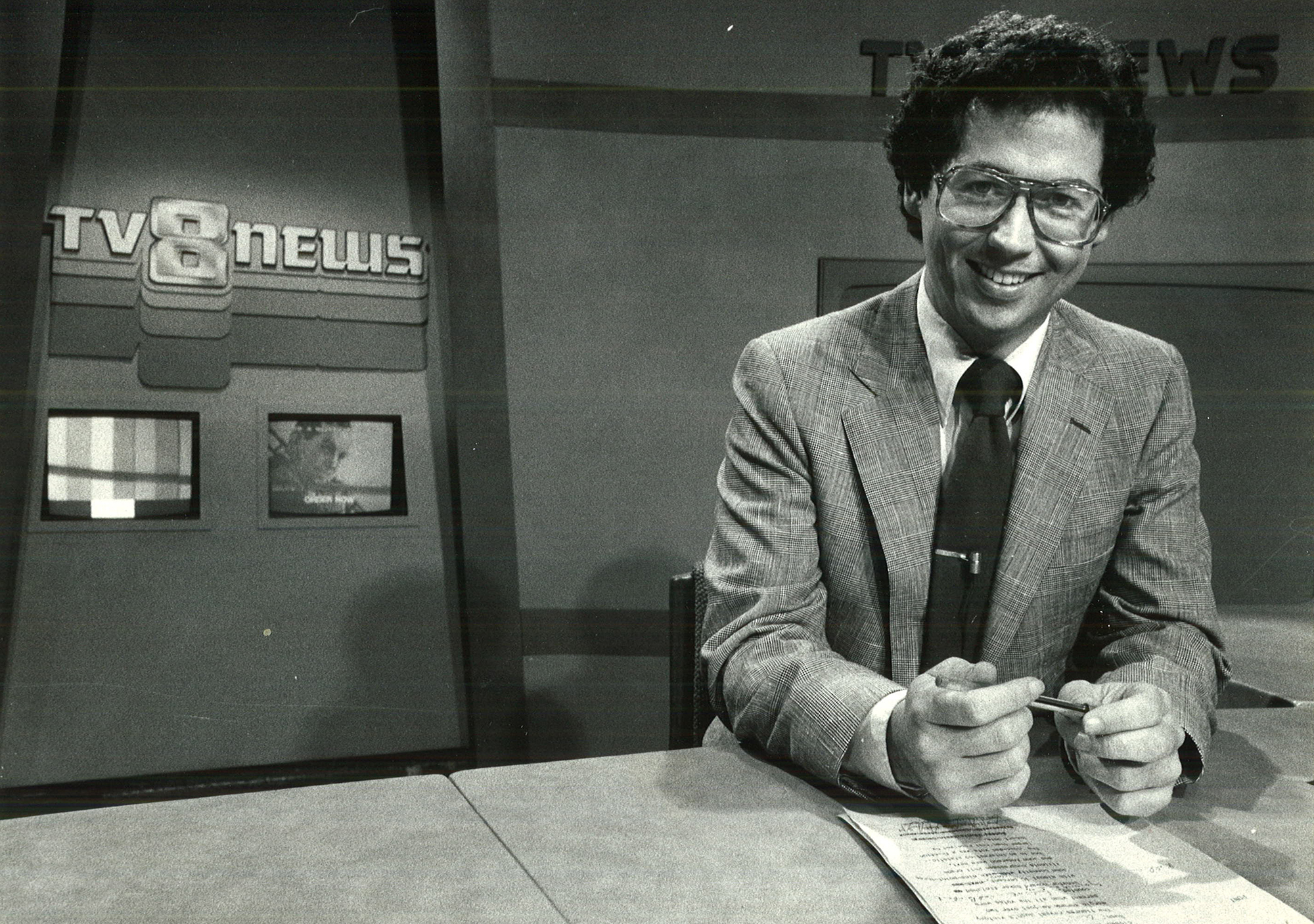 Kevin Cooney worked at KCCI-TV for 33 years and is shown in the newsroom in the 1980s. Photo courtesy of The Des Moines Register