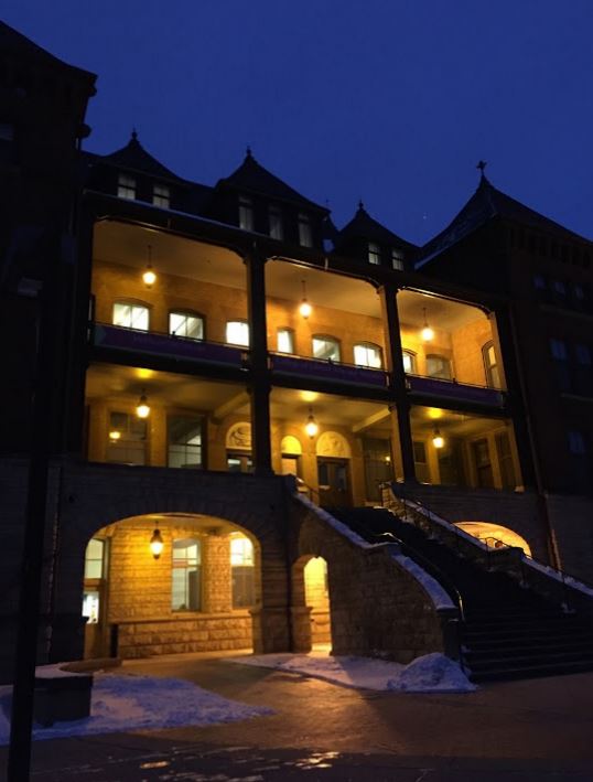 The lovely Catt Hall lit up at  night.