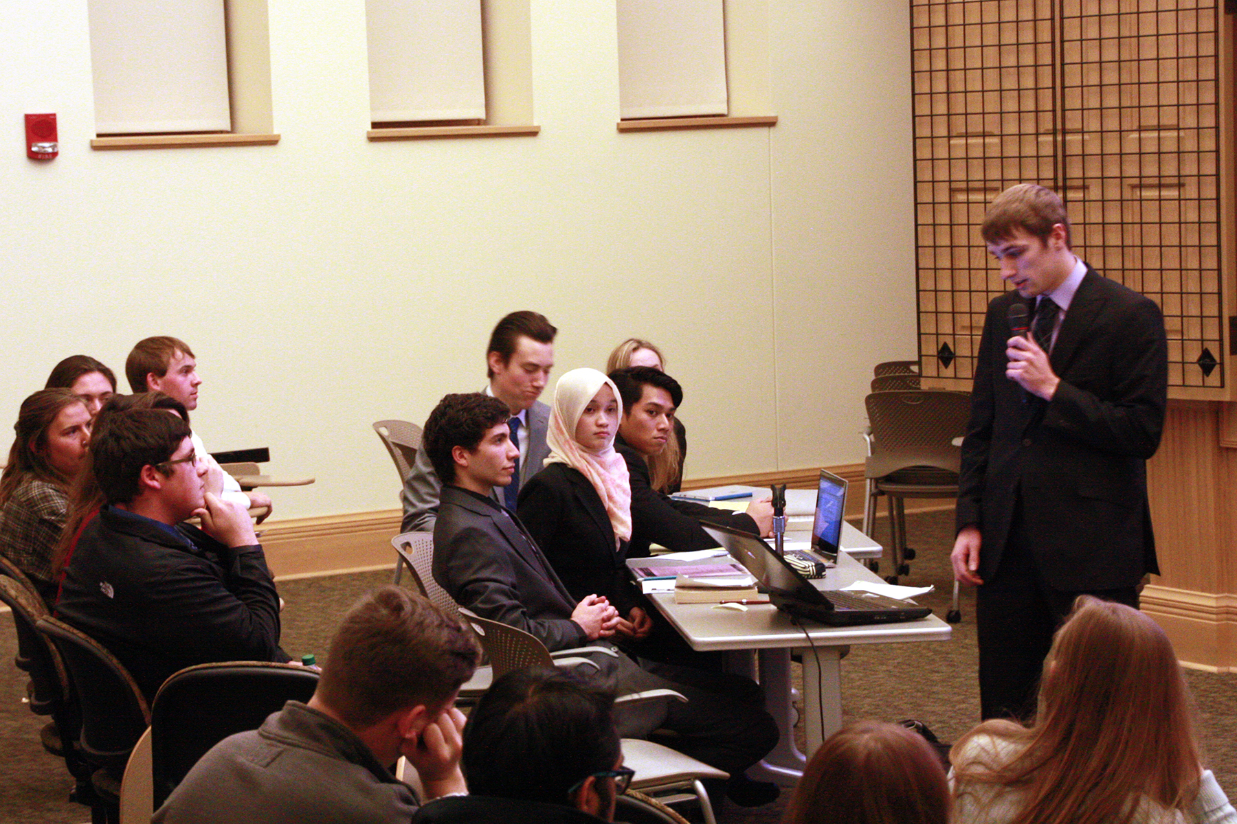 Student participants represent both parties in the mock trial, based on an actual 1986 trial.