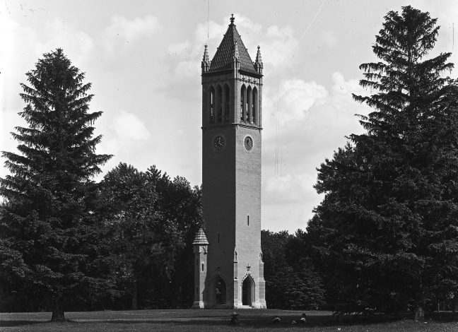 Iowa State University's campanile in 1906.