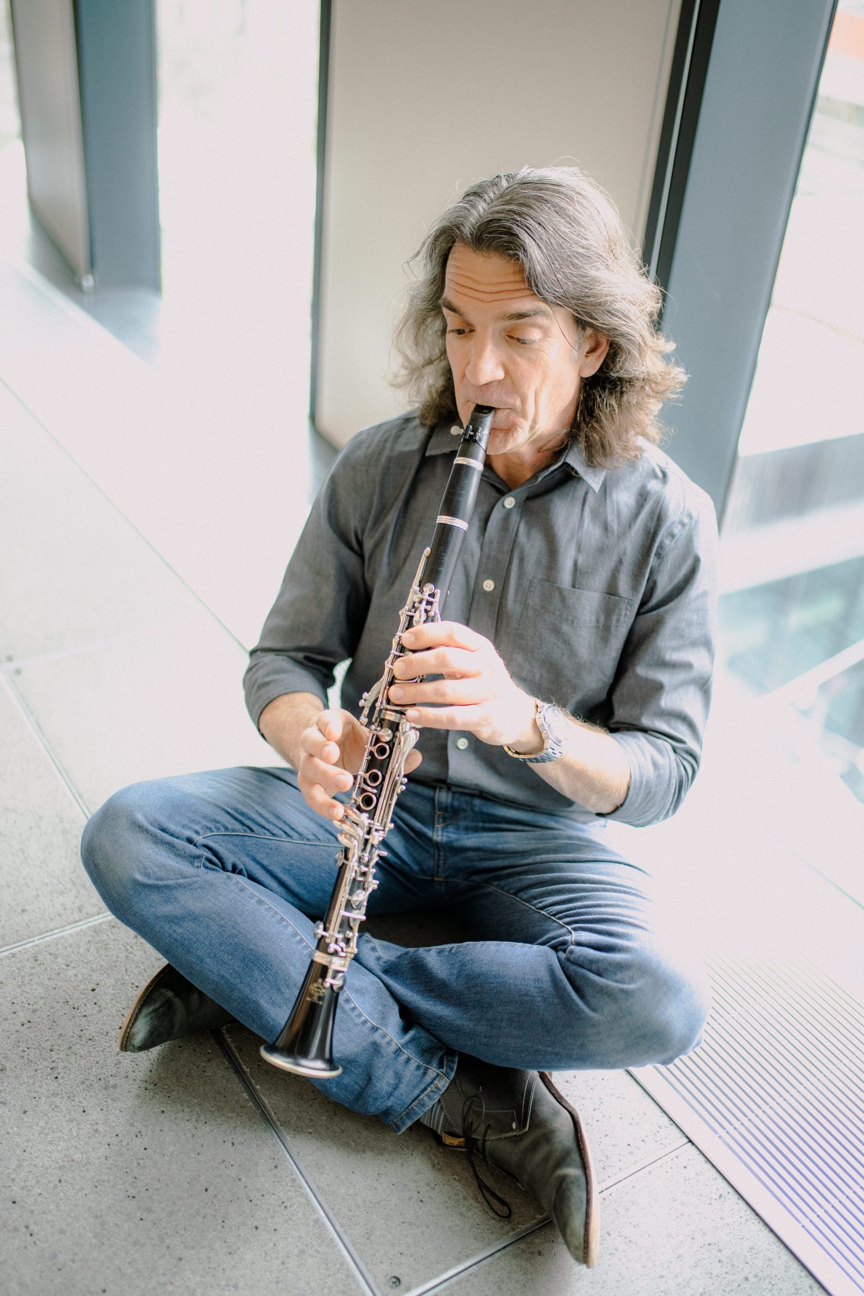 To play the new quarter-tone extended clarinet, Greg Oakes went back to basics and created new practice techniques for himself.
