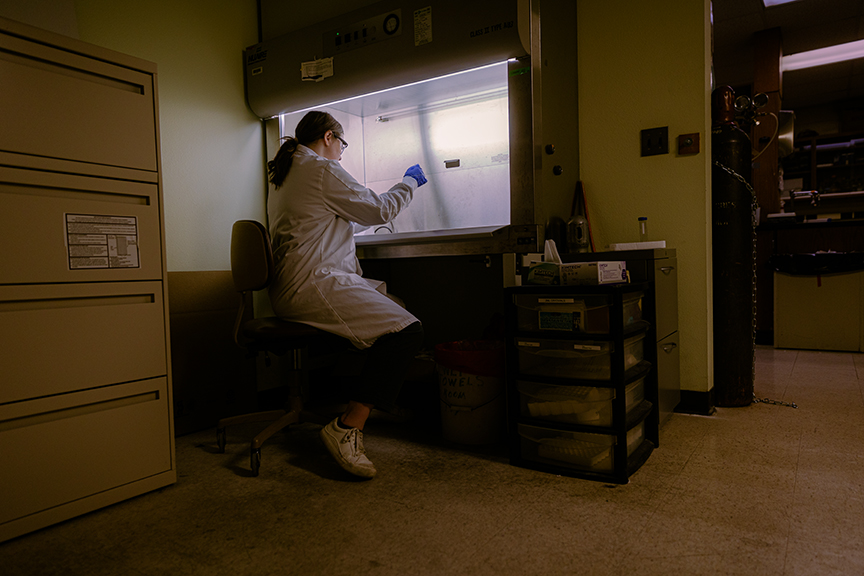 Lydia Linch in a kinesiology lab on campus.